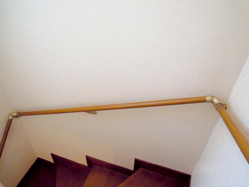 階段に手すりを設置